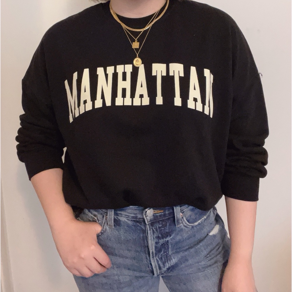 Graphic Sweatshirt Crewneck Printed Korean Brand Black Ivory Manhattan